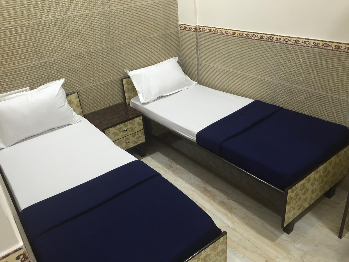 Hotel Marhaba มุมไบ ภายนอก รูปภาพ